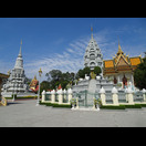Die Königlichen Stupas